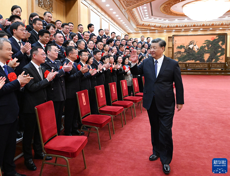 習(xí)近平會(huì)見全國(guó)“楓橋式工作法”入選單...